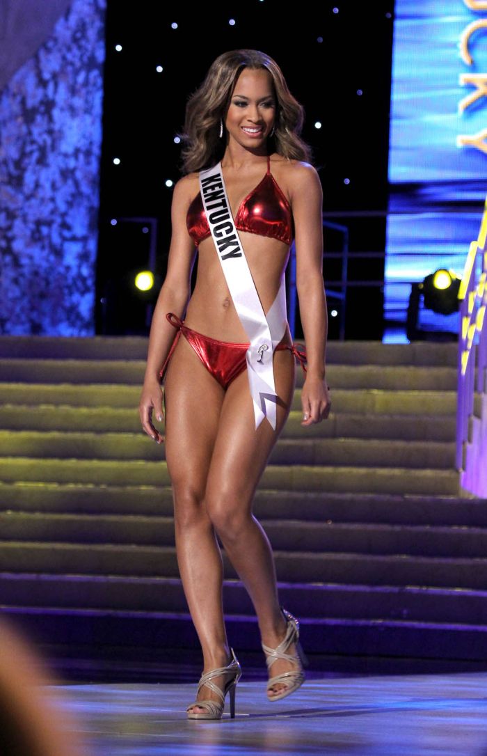 Miss USA 2011 Bikini Competition  (37 pics)