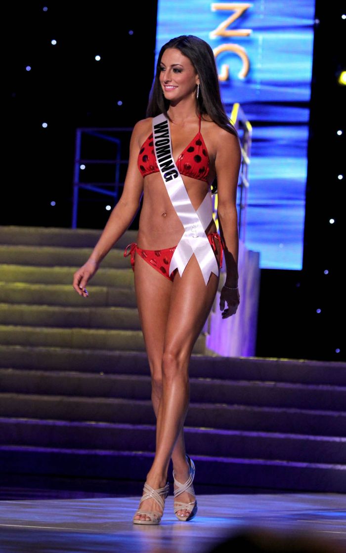 Miss USA 2011 Bikini Competition  (37 pics)