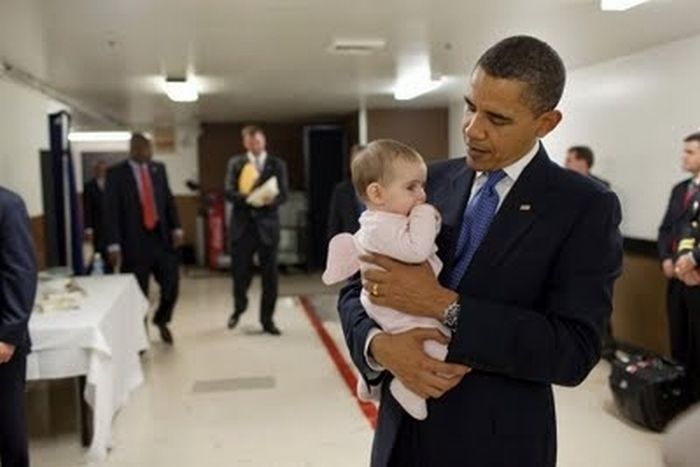 Obama with Babies (50 pics)