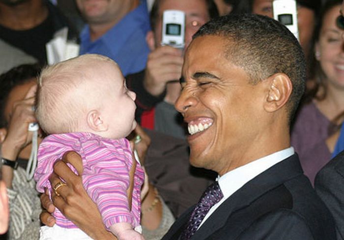 Obama with Babies (50 pics)