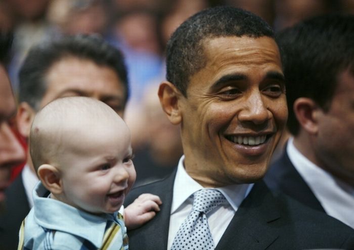 Obama with Babies (50 pics)