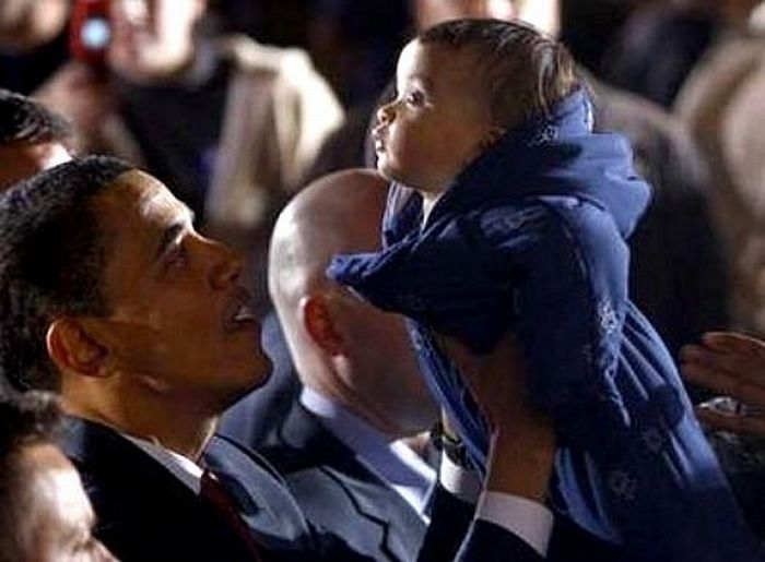 Obama with Babies (50 pics)