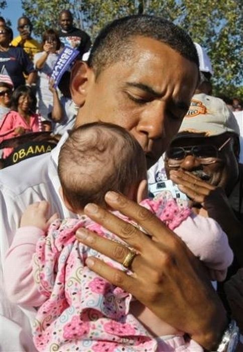 Obama with Babies (50 pics)