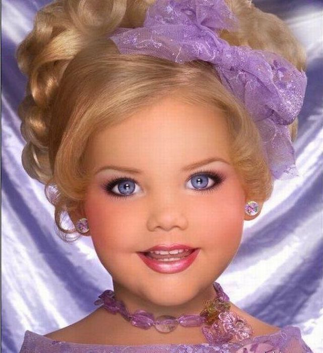 5 Year Old Barbie (22 pics)