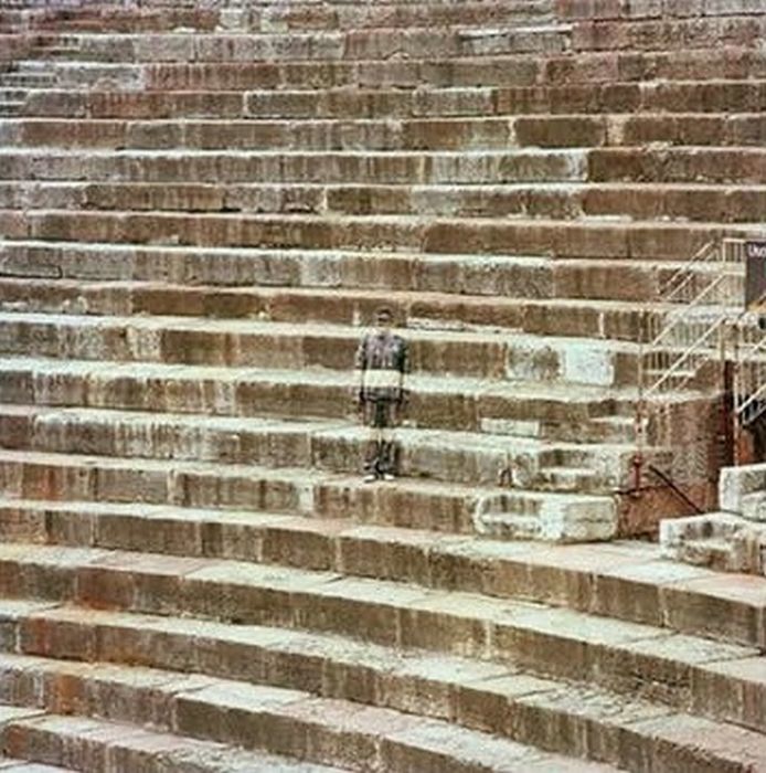 Awesome Invisible Art By Liu Bolin (61 pics)