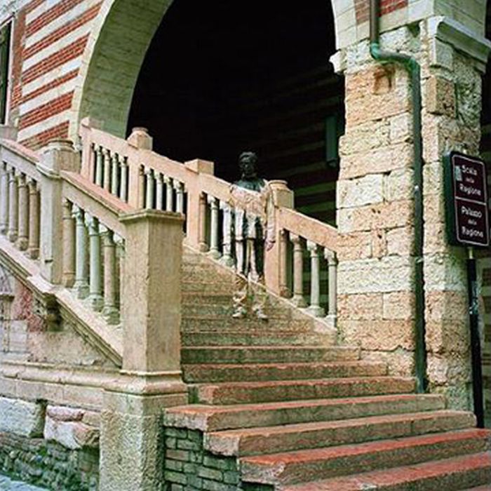 Awesome Invisible Art By Liu Bolin (61 pics)