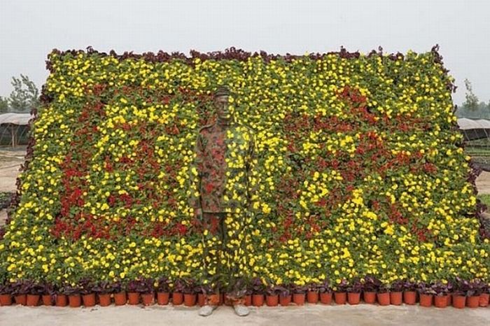 Awesome Invisible Art By Liu Bolin (61 pics)