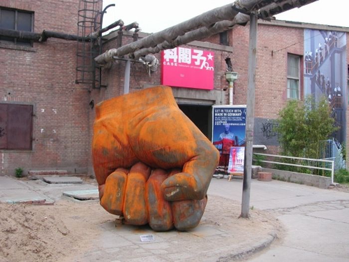 Awesome Invisible Art By Liu Bolin (61 pics)