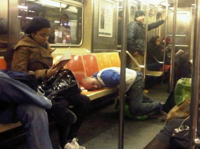 Funny and Awkward Pictures of New York City (48 pics)