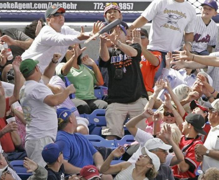 Baseball Hurts (21 pics)