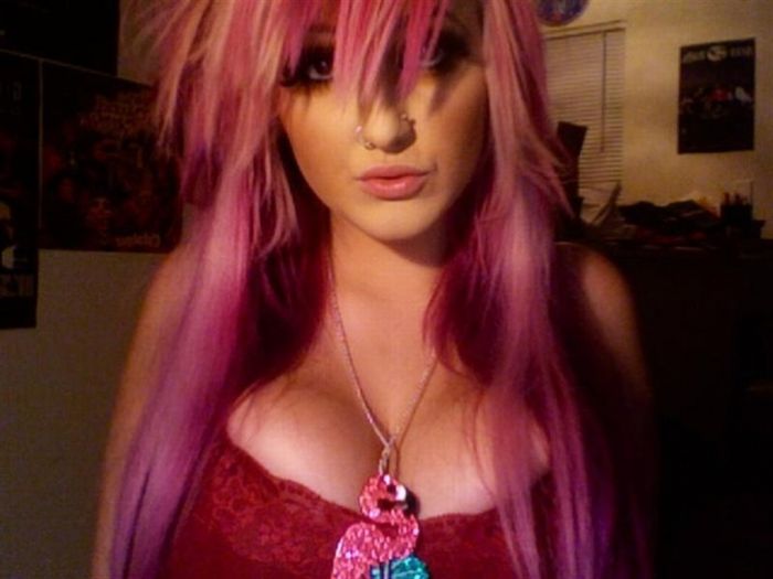 Cute Emo Girls (120 pics)