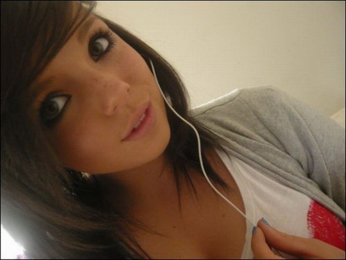 Cute Emo Girls (120 pics)