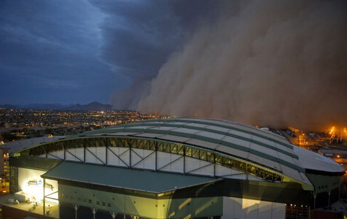Dust Storm in Phoenix (31 pics + video)