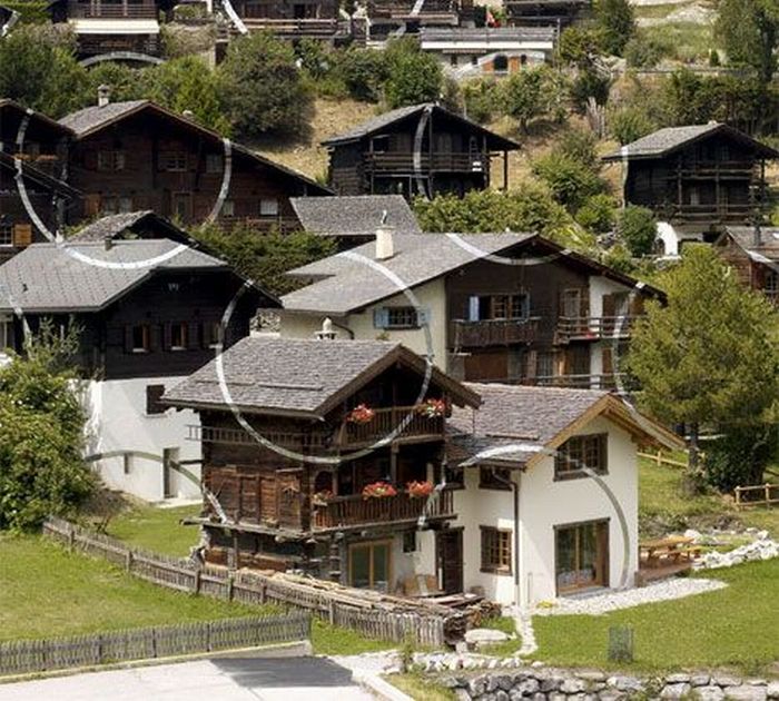 Illusion in Alps (15 pics)