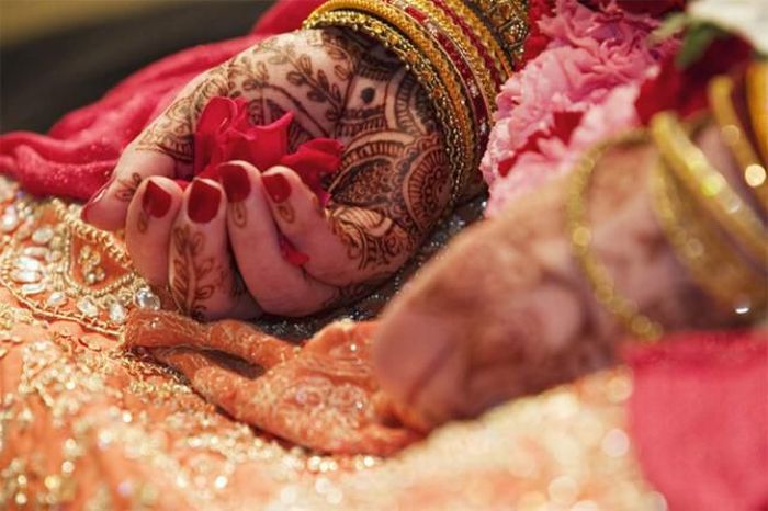Beautiful Indian Brides (18 pics)