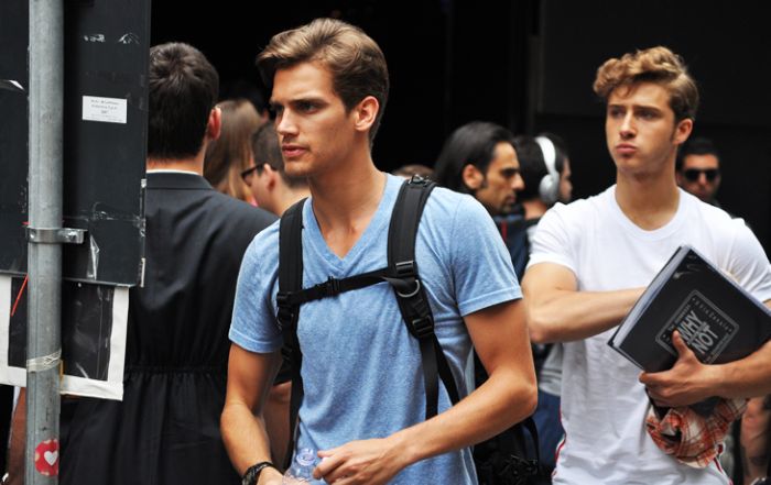 Boys on the Streets of Milan (14 pics)