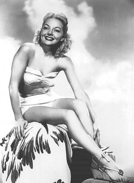 Bikinis From 1940-50's (52 pics)