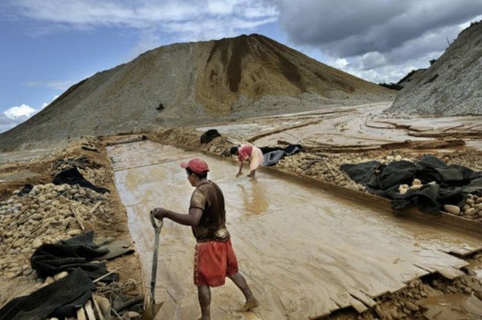 Gold Rush in Peru (22 pics)