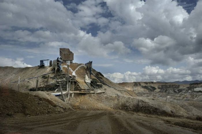 Gold Rush in Peru (22 pics)