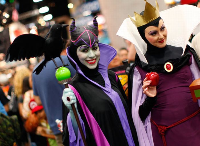 People in Cosplay Costumes (32 pics)