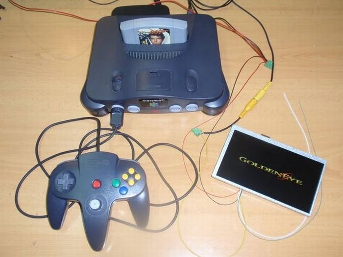 Handheld Console Made Out of an old N64 (75 pics)