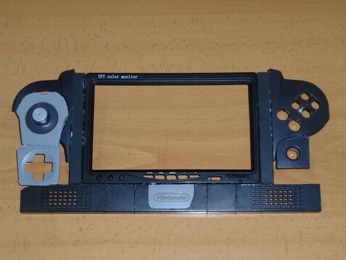 Handheld Console Made Out of an old N64 (75 pics)