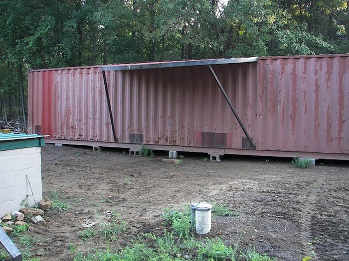 Home Built from Two Shipping Containers (134 pics)