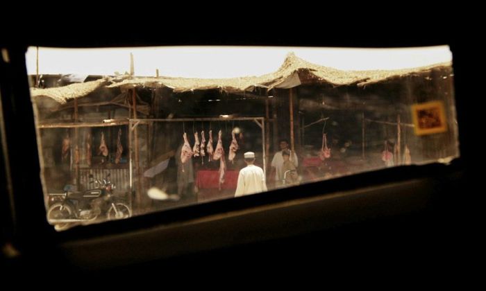 Afghanistan through a Humvee Window (15 pics)