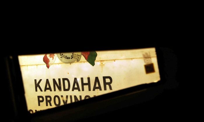 Afghanistan through a Humvee Window (15 pics)