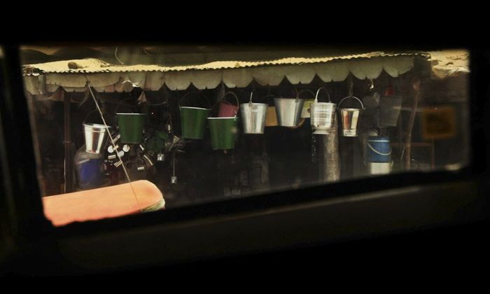 Afghanistan through a Humvee Window (15 pics)