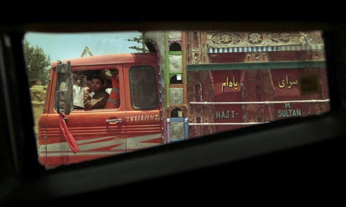 Afghanistan through a Humvee Window (15 pics)