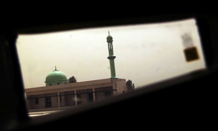 Afghanistan through a Humvee Window (15 pics)