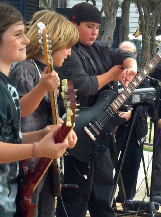 Haunted by Heroes. 10-Year-Old Rock Stars (12 pics + 1 video)