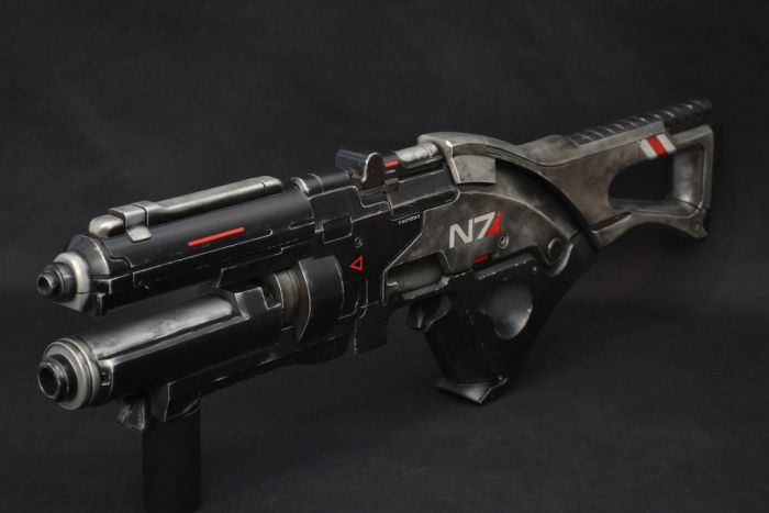 Mass Effect 3 Gun (9 pics)