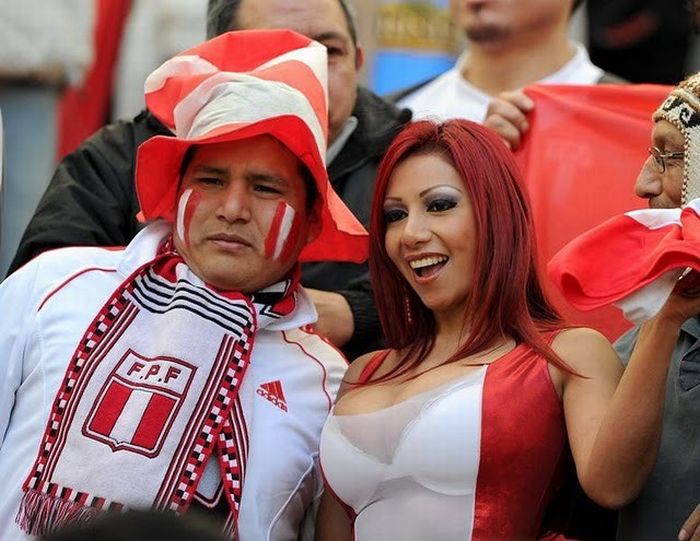 Sexy Female Fans of Copa America (48 pics)