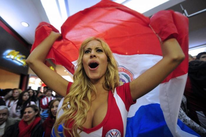 Sexy Female Fans Of Copa America 48 Pics