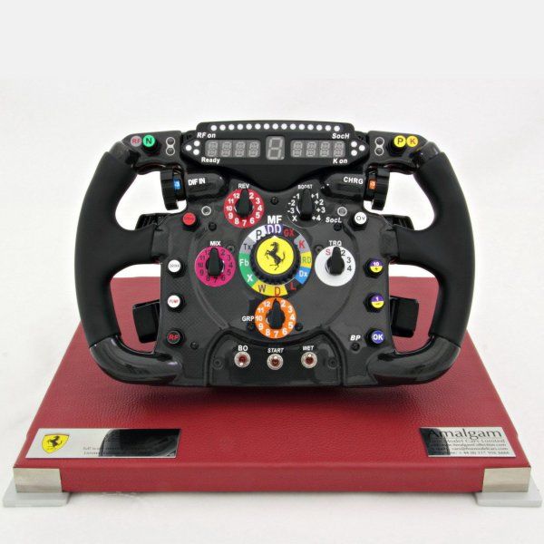 2011 Ferrari 150º Italia Steering Wheel (4 pics)