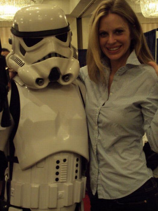 Hot Girls Posing With Stormtroopers (13 pics)