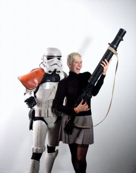 Hot Girls Posing With Stormtroopers (13 pics)