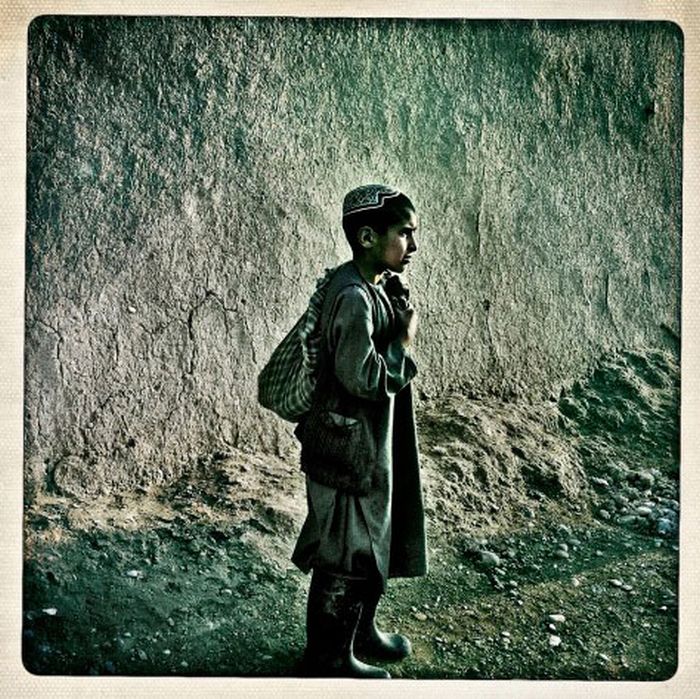 Awesome Afghanistan War Photography Using The Hipstamatic (40 pics)