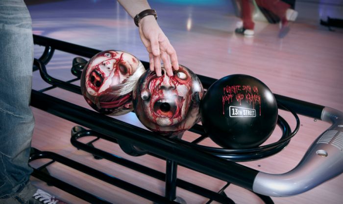 13th Street – Bowlingheads (14 pics)