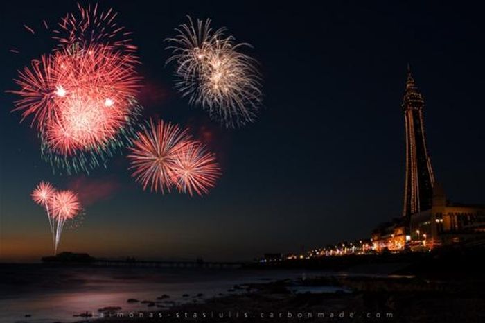Spectacular Fireworks Photography (39 pics)