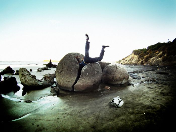 Surfing Trooper (33 pics)