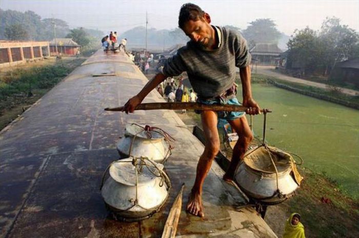 Bangladesh Train Hopping (20 pics)