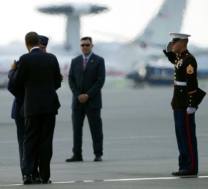 Obama's Bodyguards (9 pics)