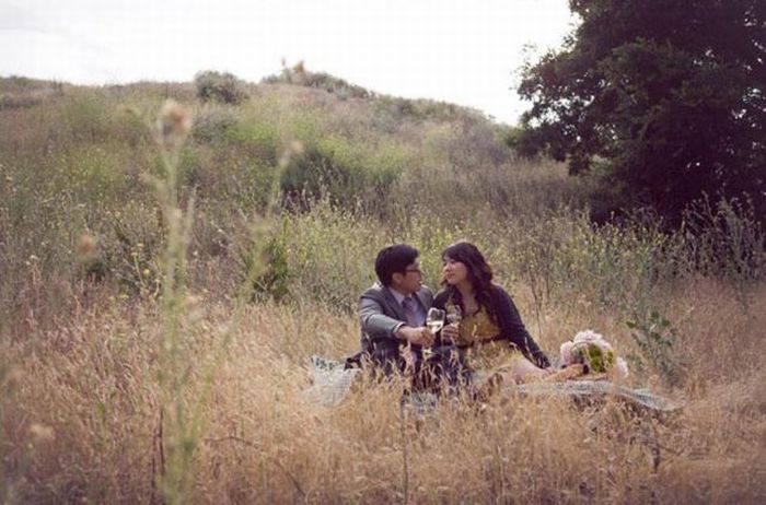 Weird Wedding Photo Session (18 pics)