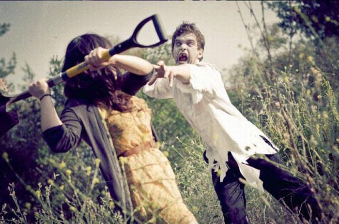 Weird Wedding Photo Session (18 pics)