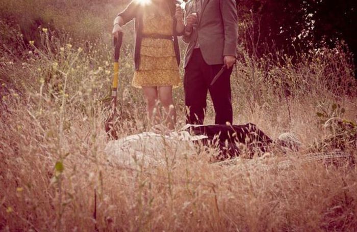 Weird Wedding Photo Session (18 pics)