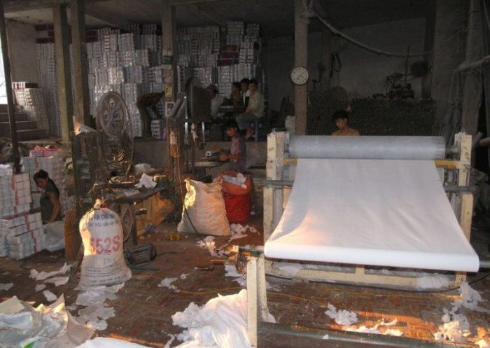 Chinese Toilet Paper Factory (24 pics)