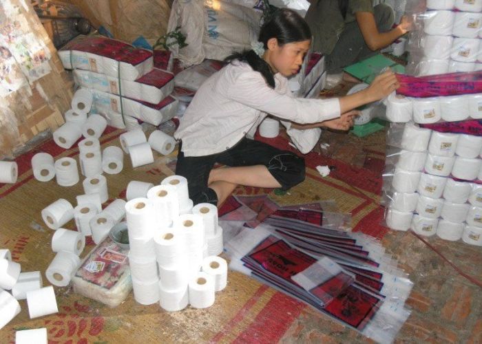 Chinese Toilet Paper Factory (24 pics)